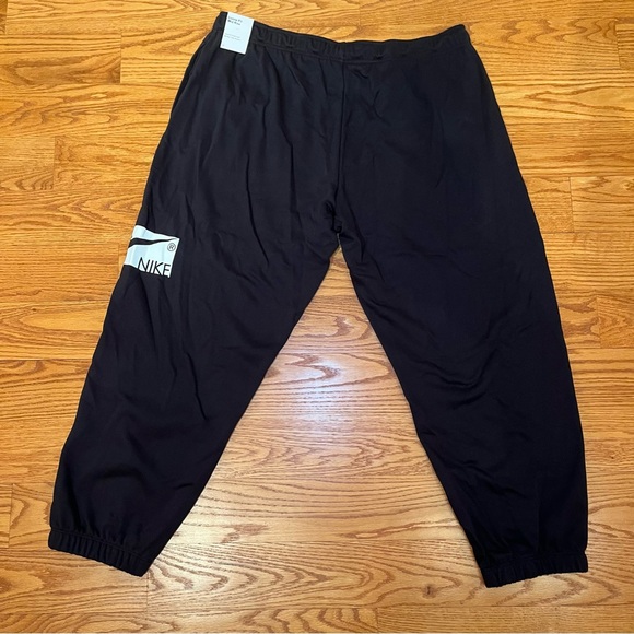 NWT Womens NIKE Black Loose Fit Mid Rise Joggers Size XL D07410-010 w/ Pockets - Picture 3 of 7